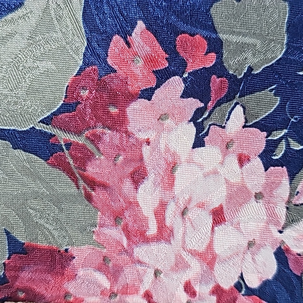 Tie - Picture 5 of 11